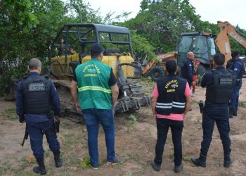 Feira: Secretaria de Meio Ambiente identifica areal clandestino na Asa Branca e apreende máquinas