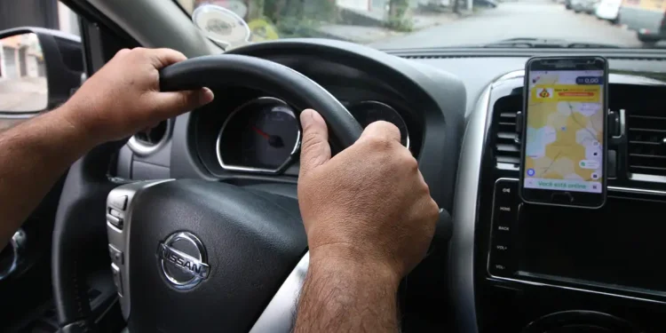 Justiça extingue ação em que Uber deve reconhecer vínculo empregatício