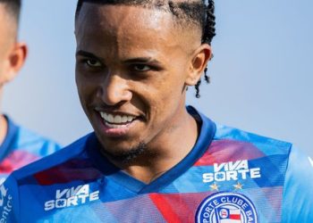 Kayky é relacionado e pode voltar a jogar pelo Bahia neste sábado; confira