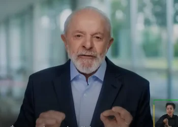 Lula anuncia parcela do Pé-de-Meia e ampliação do Farmácia Popular