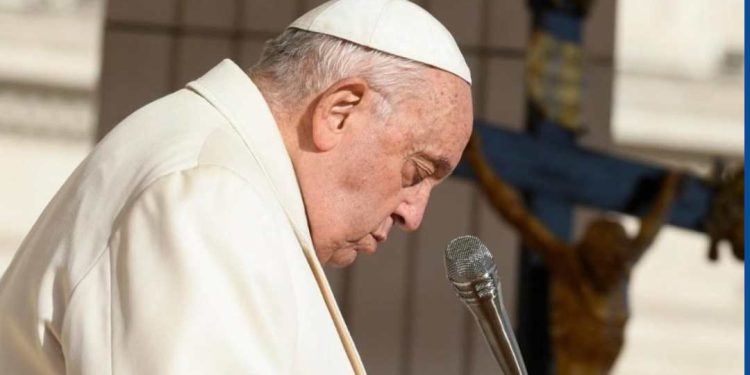 Vaticano diz que Papa teve “boa noite”, mas quadro segue crítico