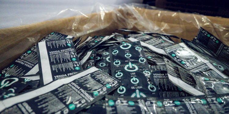 Governo do Estado distribui mais de 225 mil preservativos durante Carnaval em Salvador e no interior