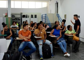Seguro desemprego em fevereiro cai à metade na Casa do Trabalhador