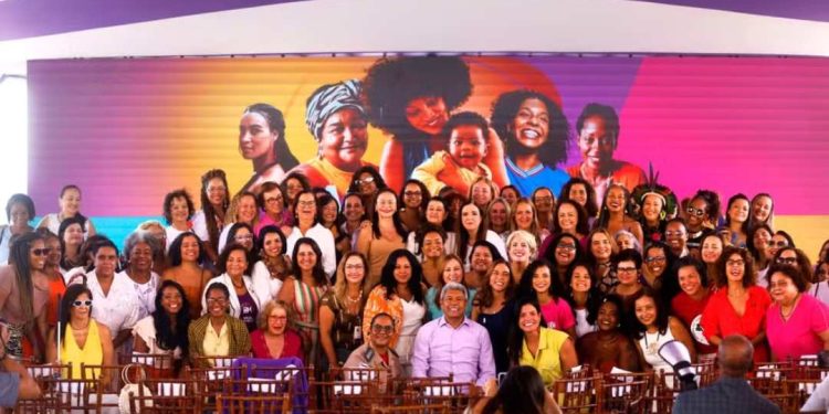 Governo da Bahia anuncia ações de saúde e assistência social para mulheres de todo o estado