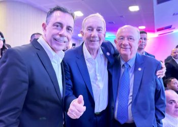 José Ronaldo prestigia posse da nova diretoria da UPB em Salvador