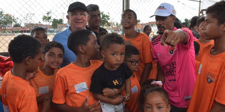 Levantamento prévio para reforma do campo do George Américo é autorizado pelo prefeito