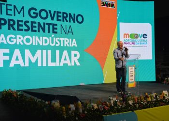 José Ronaldo participa da abertura de evento com 400 agroindústrias familiares em Feira