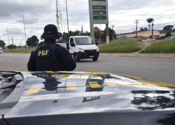 PRF começa ação de fiscalização na Delegacia em Feira de Santana