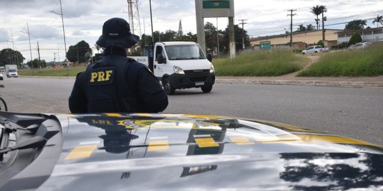 PRF começa ação de fiscalização na Delegacia em Feira de Santana