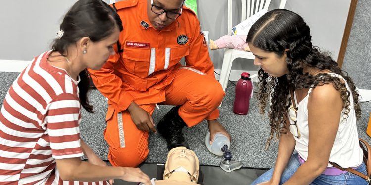 Profissionais da Educação Municipal participam de formação em primeiros socorros