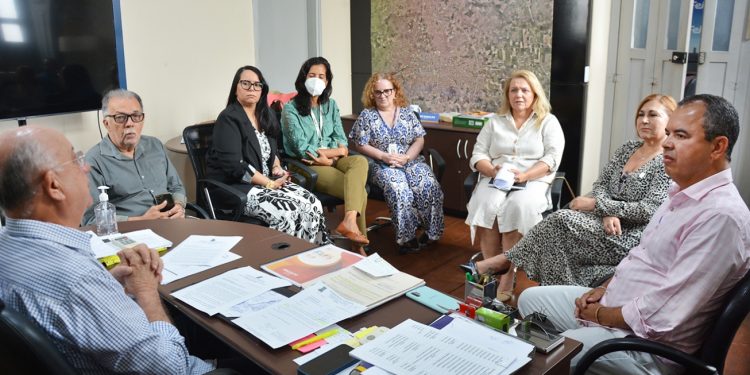 Prefeitura de Feira e Uefs unem forças para o desenvolvimento da cidade