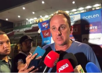 Rogério Ceni destaca qualidade do gramado do Joia da Princesa após goleada do Bahia