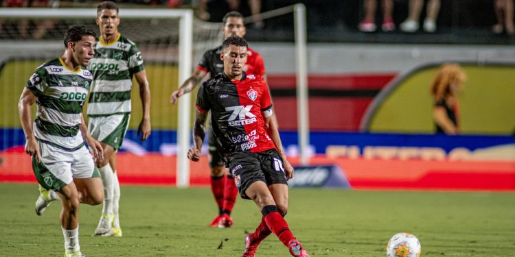 Vitória empata com o Altos (PI) e deixa a liderança do grupo A da Copa do Nordeste