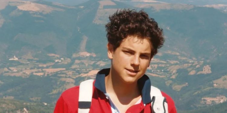 Canonização de “padroeiro da internet” é adiada após morte do Papa