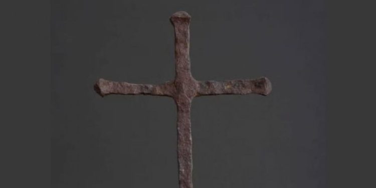 Cruz da Primeira Missa celebrada no Brasil chega a Salvador nesta sexta-feira (25)