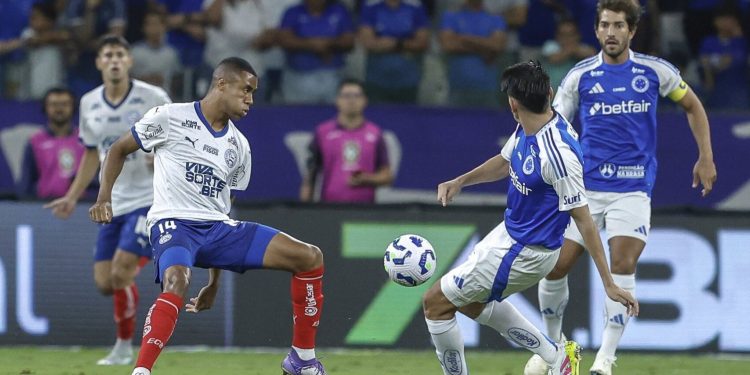 Bahia é dominado no Mineirão, perde por 3 a 0 para o Cruzeiro e entra no Z-4 do Brasileirão