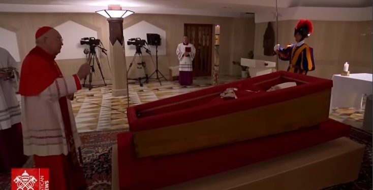Vaticano divulga detalhes das exéquias do Papa Francisco