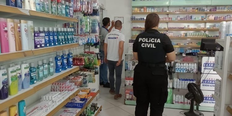 Operação Farmácia Legal interdita seis estabelecimentos por venda irregular de medicamentos controlados