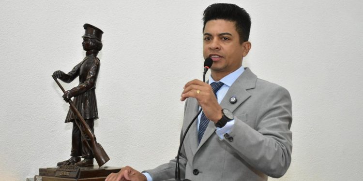 Hospital Municipal de Feira de Santana ganha força com apoio da Câmara