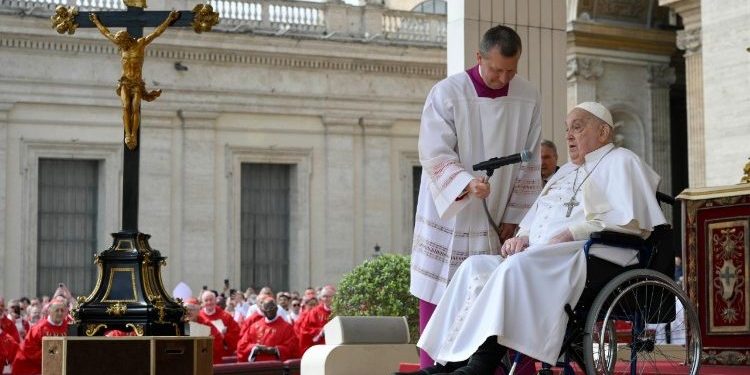 Papa Francisco no Domingo de Ramos: “A fé nos ajuda a enfrentar a dor, como fez Jesus”