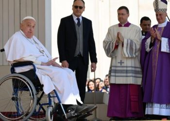 Papa Francisco: Na fragilidade da doença, Deus se faz presente