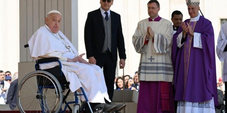 Papa Francisco: Na fragilidade da doença, Deus se faz presente
