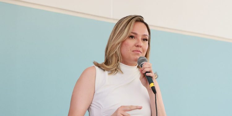 Provedora da Santa Casa de Feira é eleita vice-presidente da Federação das Entidades Filantrópicas da Bahia