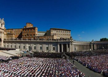Funeral do Papa Francisco reúne líderes mundiais e movimenta bastidores diplomáticos