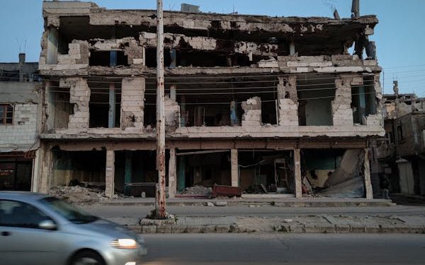 Ucrânia rejeita trégua de Páscoa proposta por Putin e reforça exigência por cessar-fogo de 30 dias