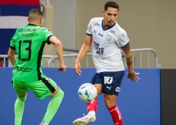 Bahia vence o Atlético Nacional na Fonte Nova e assume a liderança do grupo na Libertadores