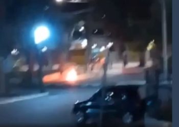 Homem é morto a tiros e tem corpo parcialmente queimado no Centro de Feira de Santana