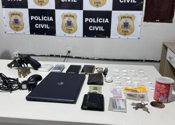 Polícia Civil deflagra operação “Umburanas Segura” em Antônio Cardoso e prende suspeito por tráfico e porte ilegal de arma