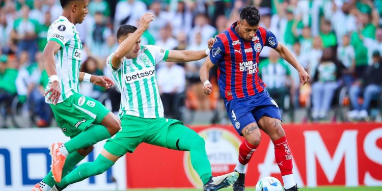 Bahia tropeça na Colômbia e se complica na briga por vaga na Libertadores