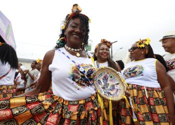 Blocos afros levam ancestralidade e resistência à Micareta de Feira 2025