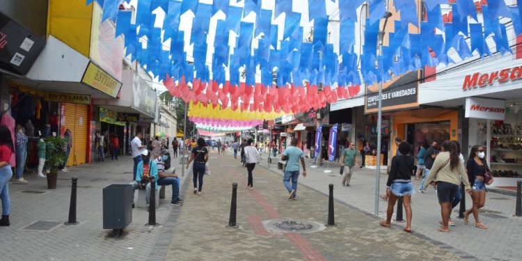 Comércio de Feira de Santana terá horários especiais de 7 a 23 de junho