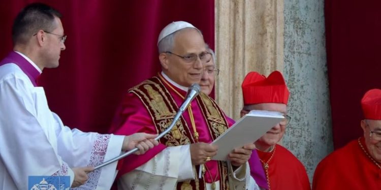 Robert Prevost é eleito o primeiro papa norte-americano e adota o nome de Leão XIV