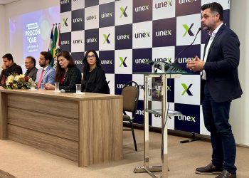 Procon e OAB discutem abusos e superendividamento em evento que reúne 300 participantes em Feira de Santana