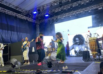 Russo Passapusso e Rachel Reis fazem da Praça da Matriz um palco de celebração e identidade