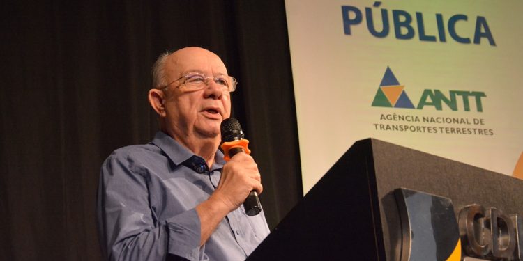 José Ronaldo exige soluções para caos nas rodovias de Feira deixado pela Via Bahia