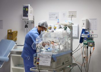 Mais da metade das mães baianas em 2024 teve parto cesáreo