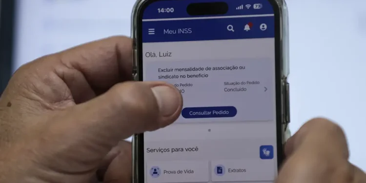 INSS vai ressarcir aposentados que tiveram descontos indevidos