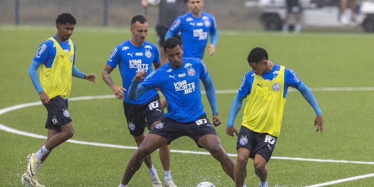 Bahia segue com desfalques na lateral em preparação para jogo da Libertadores