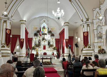 Imagem do Senhor do Bonfim visita Bonfim de Feira pela primeira vez com programação especial de fé e devoção