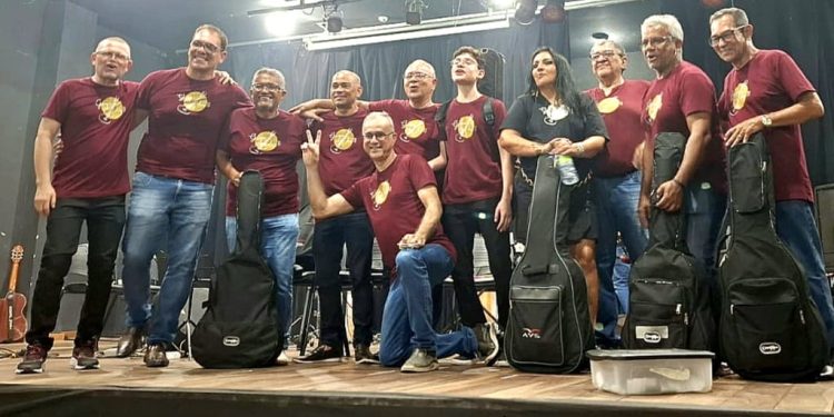 Grupo Violão das 11 anima tarde no Mercado de Arte Popular neste sábado