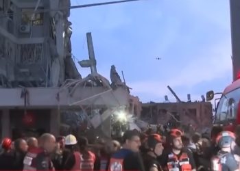 Escalada entre Israel e Irã deixa centenas de mortos e ameaça estabilidade no Oriente Médio