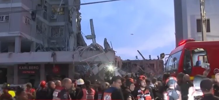 Escalada entre Israel e Irã deixa centenas de mortos e ameaça estabilidade no Oriente Médio