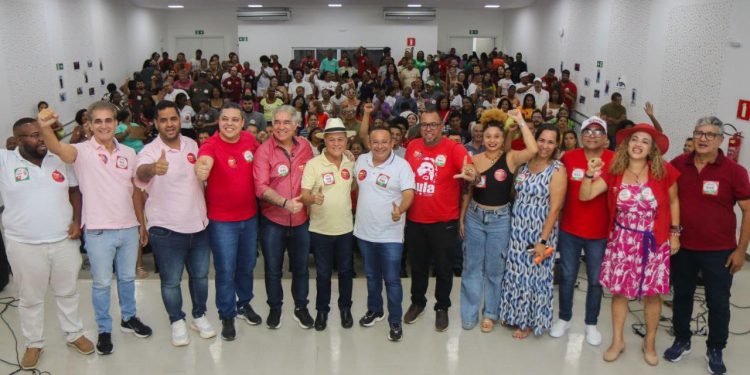 PT de Feira de Santana reforça união e aliança entre Adriano Costa e Tássio Brito
