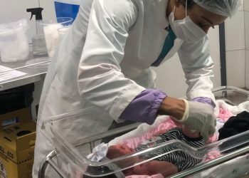 Fundação Hospitalar reforça importância da vacinação com ações no Hospital da Mulher