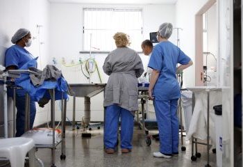 Bahia reforça estrutura de saúde para atender vítimas de queimaduras durante o São João