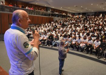 Programa Jovem Aprendiz Feirense é relançado com mais de 900 jovens em formação profissional